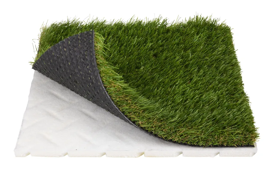 Kunstgras op een laag foam van 10 mm